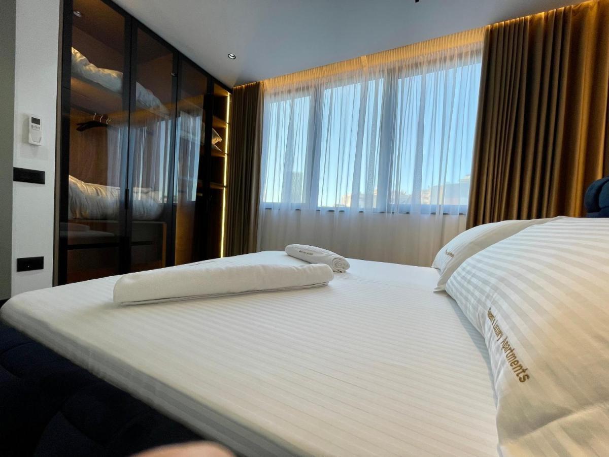 Queens Luxury Apartments Tirana Bagian luar foto