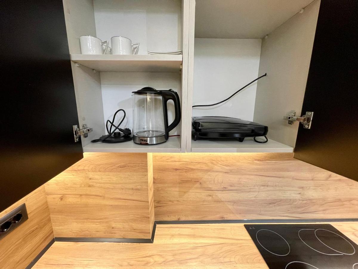 Queens Luxury Apartments Tirana Bagian luar foto